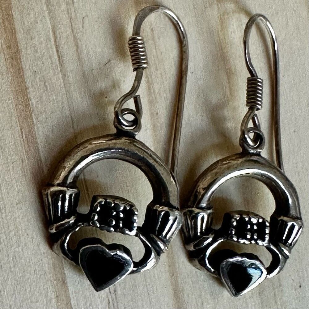 Sterling SilverโCladdagh Earrings with Black Onyx Hearts - Picture 3 of 8